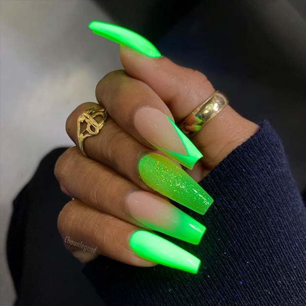 Neon Green και Glitter Nails