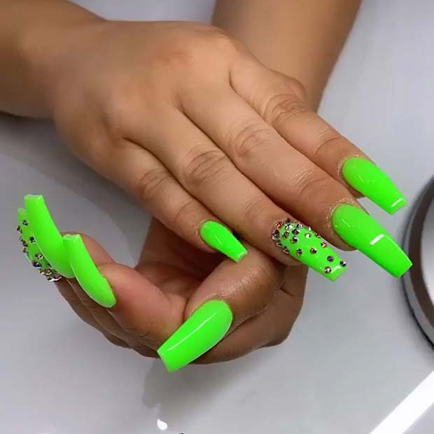 Πράσινο και Rhinestone Nail Design