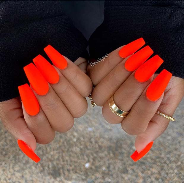 Ongles Orange Néon Mat