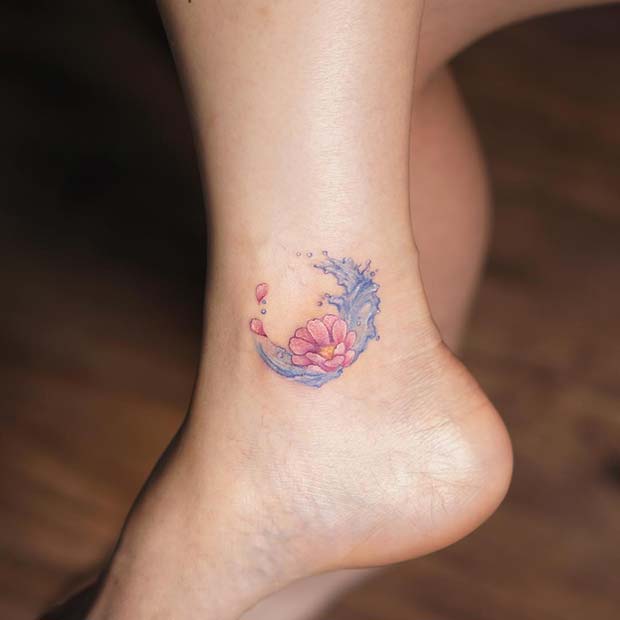 Belle conception de tatouage de cheville de fleur