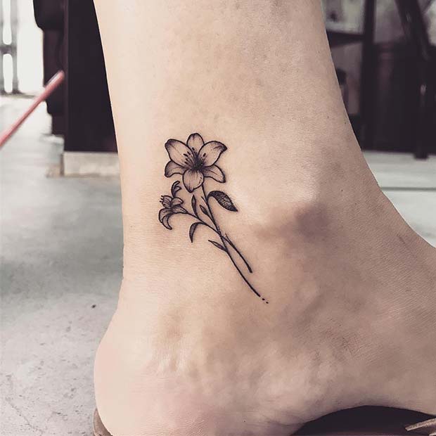 Μικρό τατουάζ αστραγάλου Lily