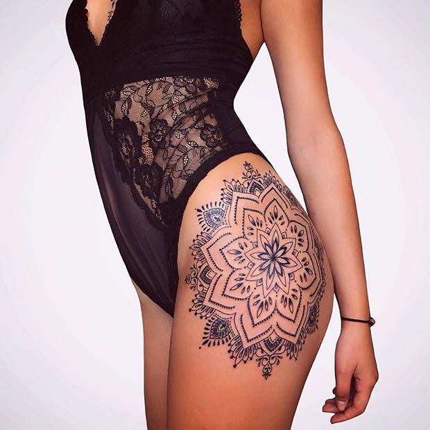 Σέξι τατουάζ Mandala Thigh