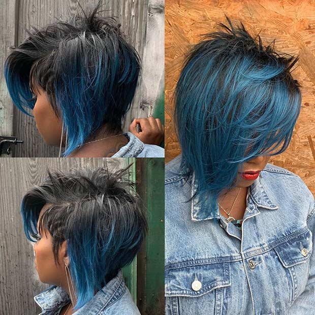Κοντά μαλλιά με μπλε ανταύγειες