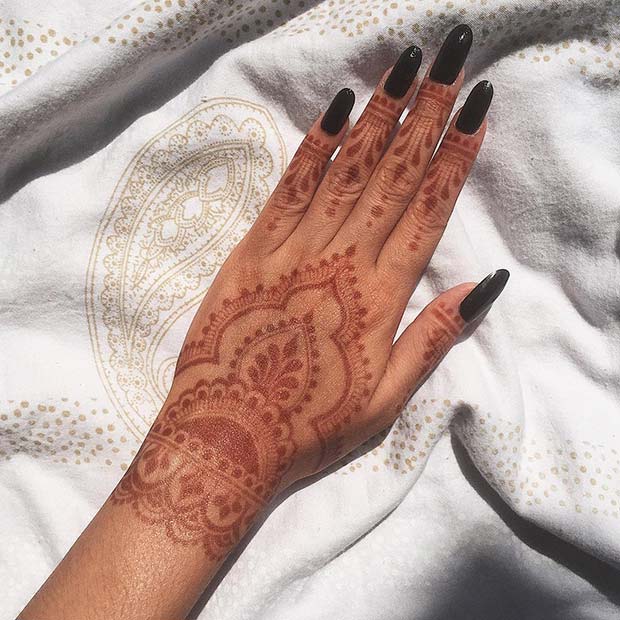 Κόκκινο Henna Hand Design
