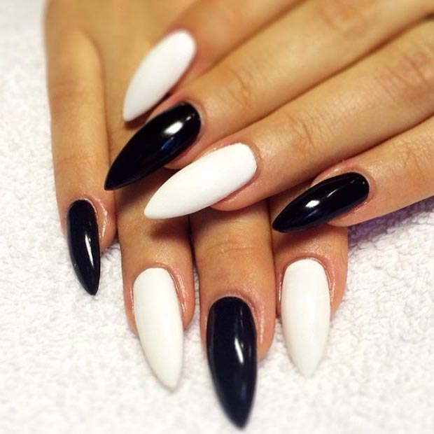 Ongles Stiletto Monochromes