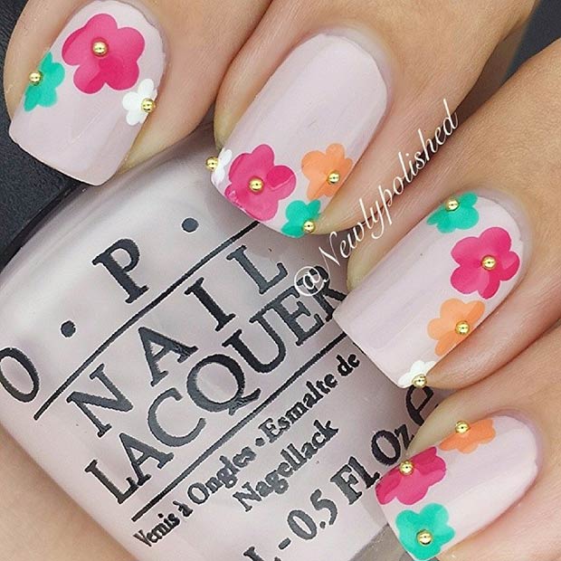 Conception simple d'art d'ongle de fleur