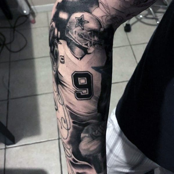 Tatouage de manche de joueur de football