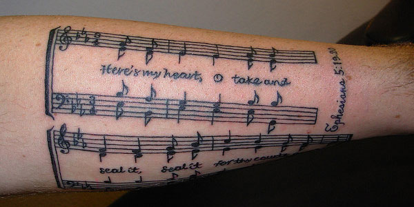 TATOUAGE DE MUSIQUE