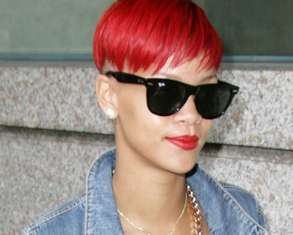 Coiffure Rasoir Rouge Rihanna