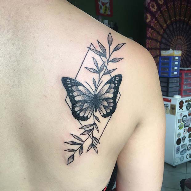Μοντέρνο τατουάζ πεταλούδας