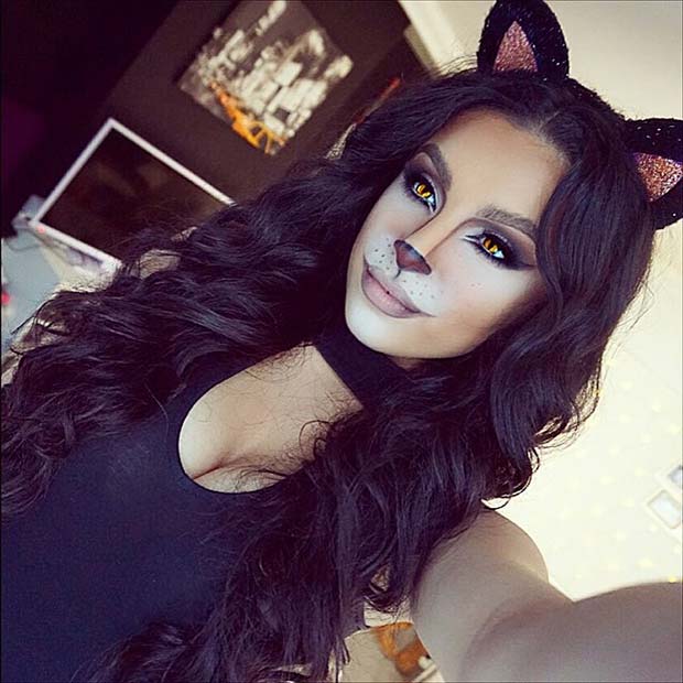 Chat noir d'Halloween pour de jolies idées de maquillage d'Halloween