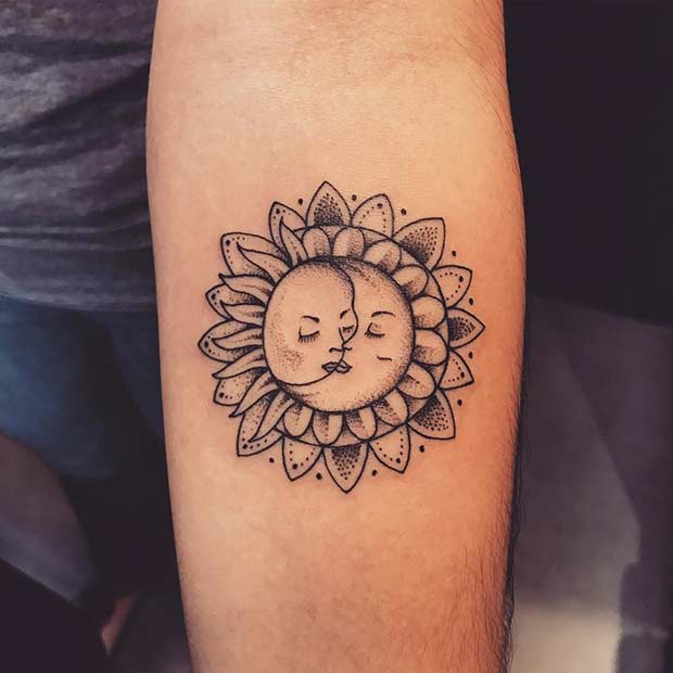 Μικρό τατουάζ ήλιου και σελήνης