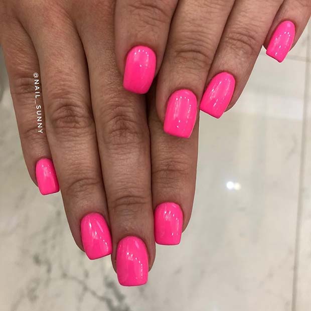 Idée d'ongle rose fluo vibrant