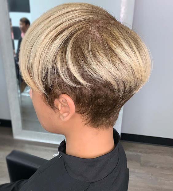 Coiffure blonde élégante