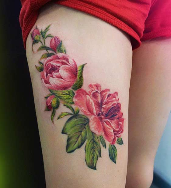 Conception de tatouage de cuisse de fleur de couleur