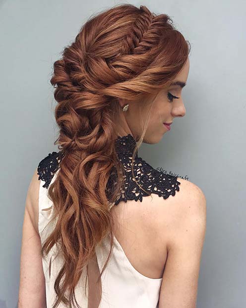 Prom Updo avec tresses et torsades