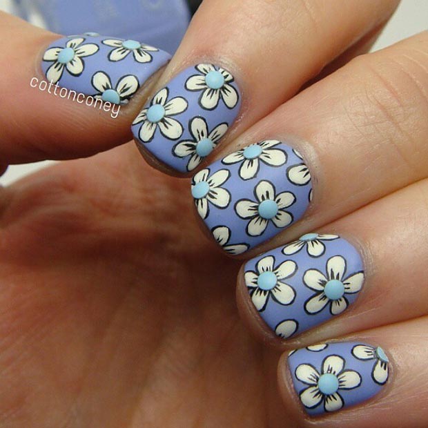 Conception d'ongles à fleurs mates pour ongles courts