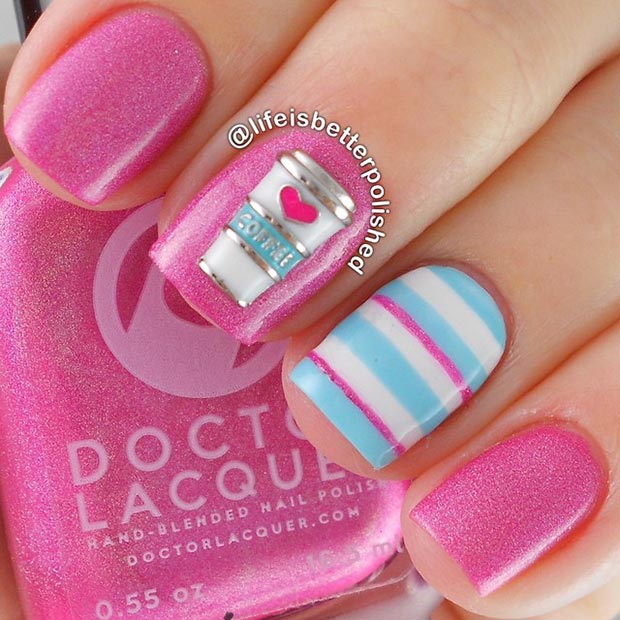 Conception d'ongles rose et bleu clair