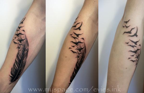 Κοπάδι των πουλιών τατουάζ