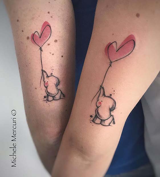 Adorables tatouages ​​​​d'éléphants assortis