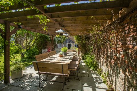 propriété géorgienne avec vue sur le château de Dunster à vendre à Somerset