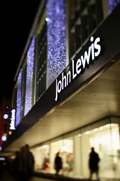 κατάστημα John Lewis στο Λονδίνο με χριστουγεννιάτικα στολίδια