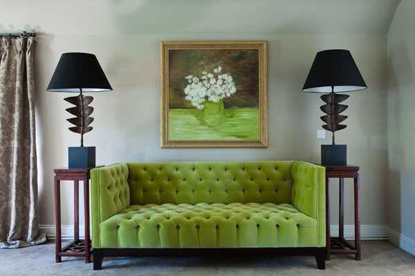أريكة خضراء زاهية