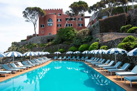 piscine et terrasse