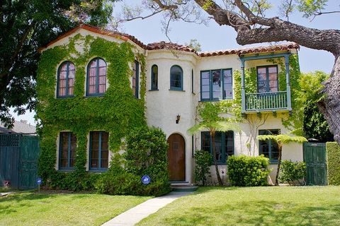 la maison de los angeles de cameron et mitchell de la "famille moderne"﻿