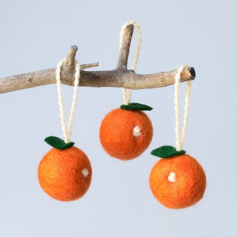 mini décorations à suspendre orange en feutre, 10 £, etsy﻿