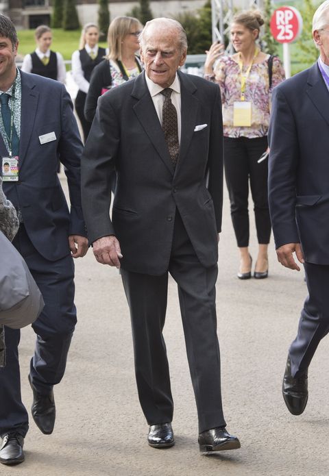 Λονδίνο, Αγγλία 23 Μαΐου Πρίγκιπας Φίλιππος, Δούκας του Εδιμβούργου παρευρίσκεται στην Τύπου της Τσέλσι, στο Royal Hospital Chelsea, στις 23 Μαΐου 2016, στο Λονδίνο, στην Αγγλία, η περίφημη κηπουρική παράσταση περιλαμβάνει εκατοντάδες περίπτερα και εκθεσιακούς κήπους, φωτογραφίες από τον Mark Cuthbertuk Press μέσω Getty Images