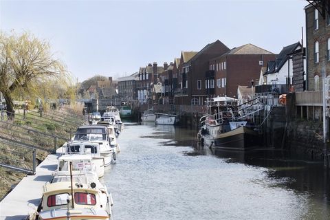 péniche restaurée à vendre dans le kent