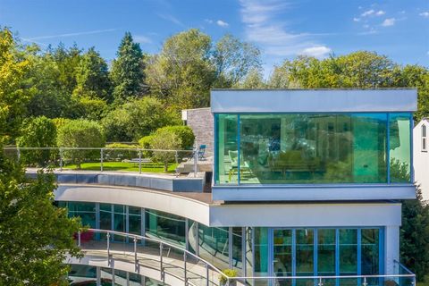 célèbre maison connue sous le nom de « la courbe » qui figurait dans de grands desseins