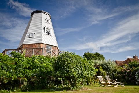 vous pouvez maintenant louer ce moulin à vent dans le kent via airbnb